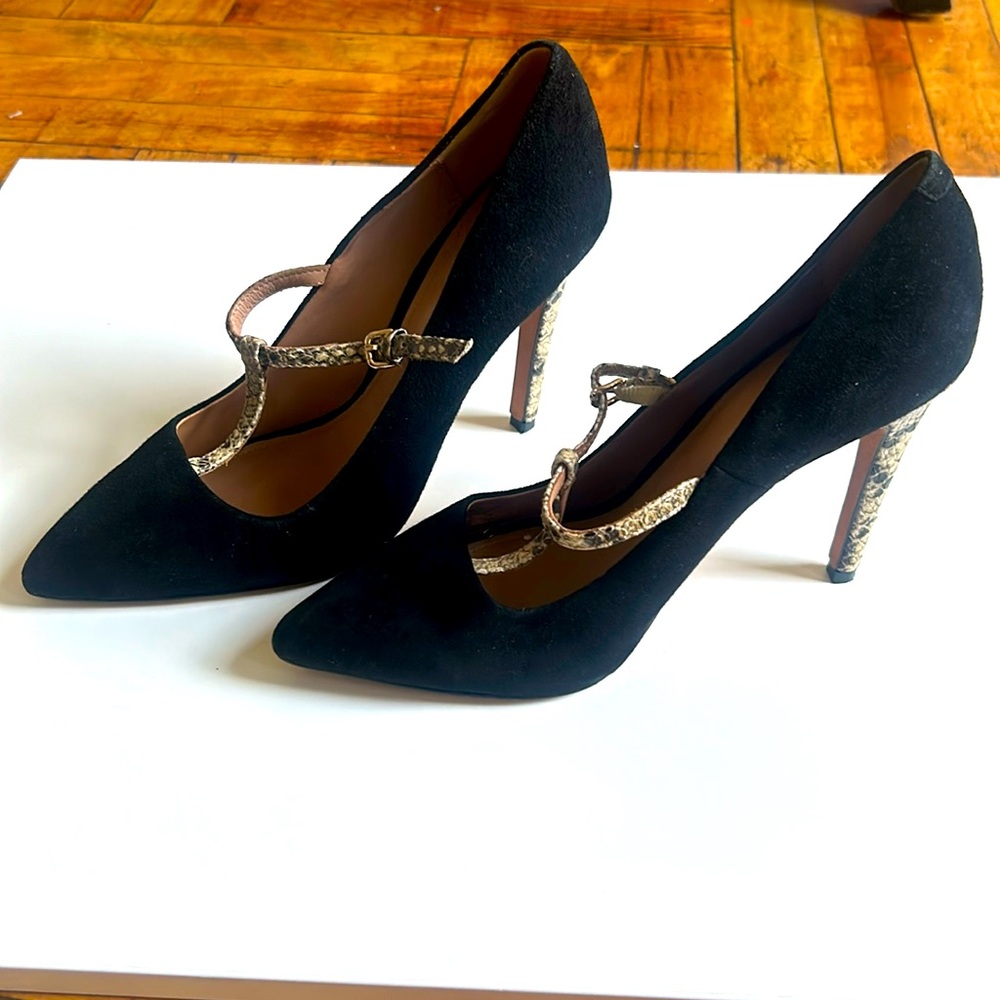 *Like new* worn once black suede pumps with snakeskin heel and strap detail